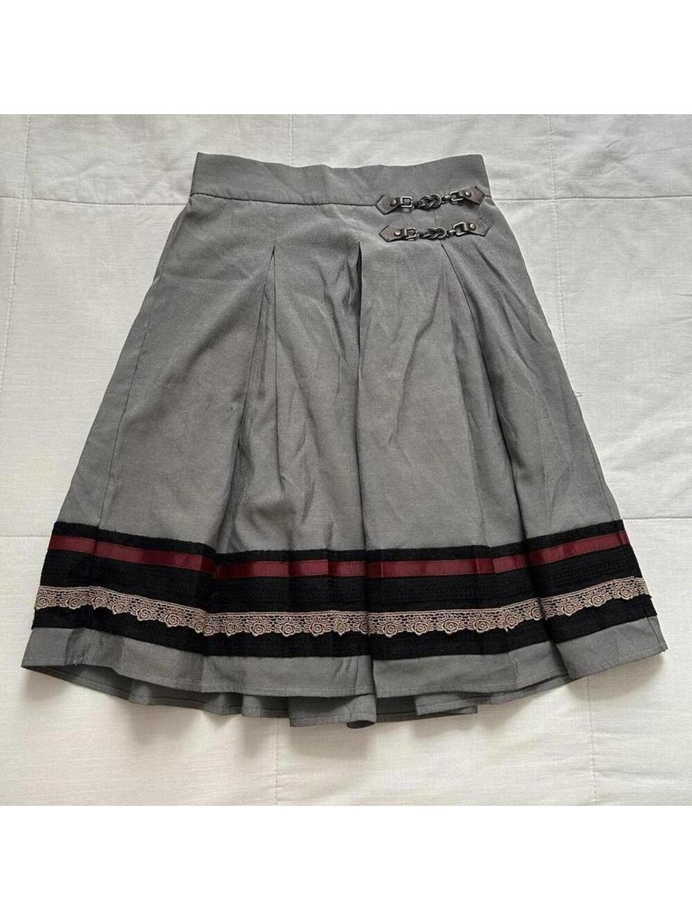 Axes Femme Grey Pleated Skirt Brown Buckle Ribbon Detail Size M Japan